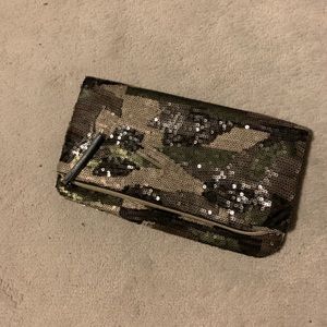 Stella & Dot Camo Clutch